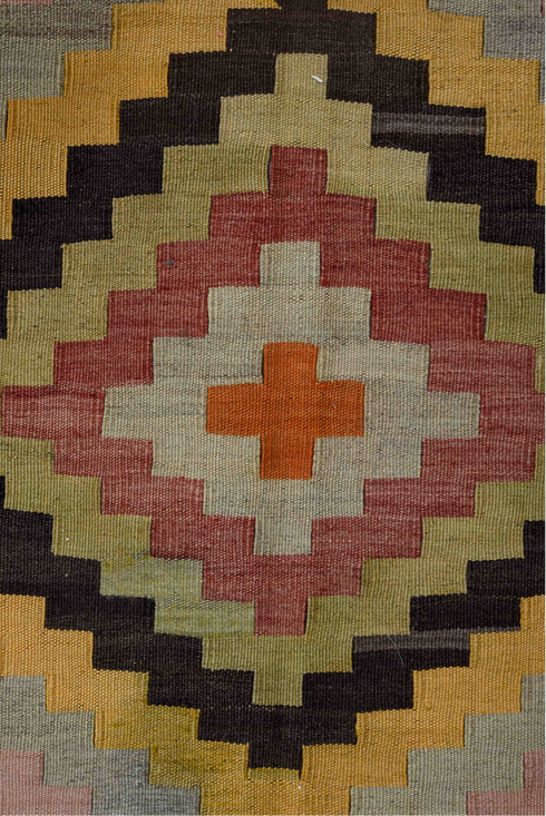 Vintage Kilim Area Rug (9' x 11')